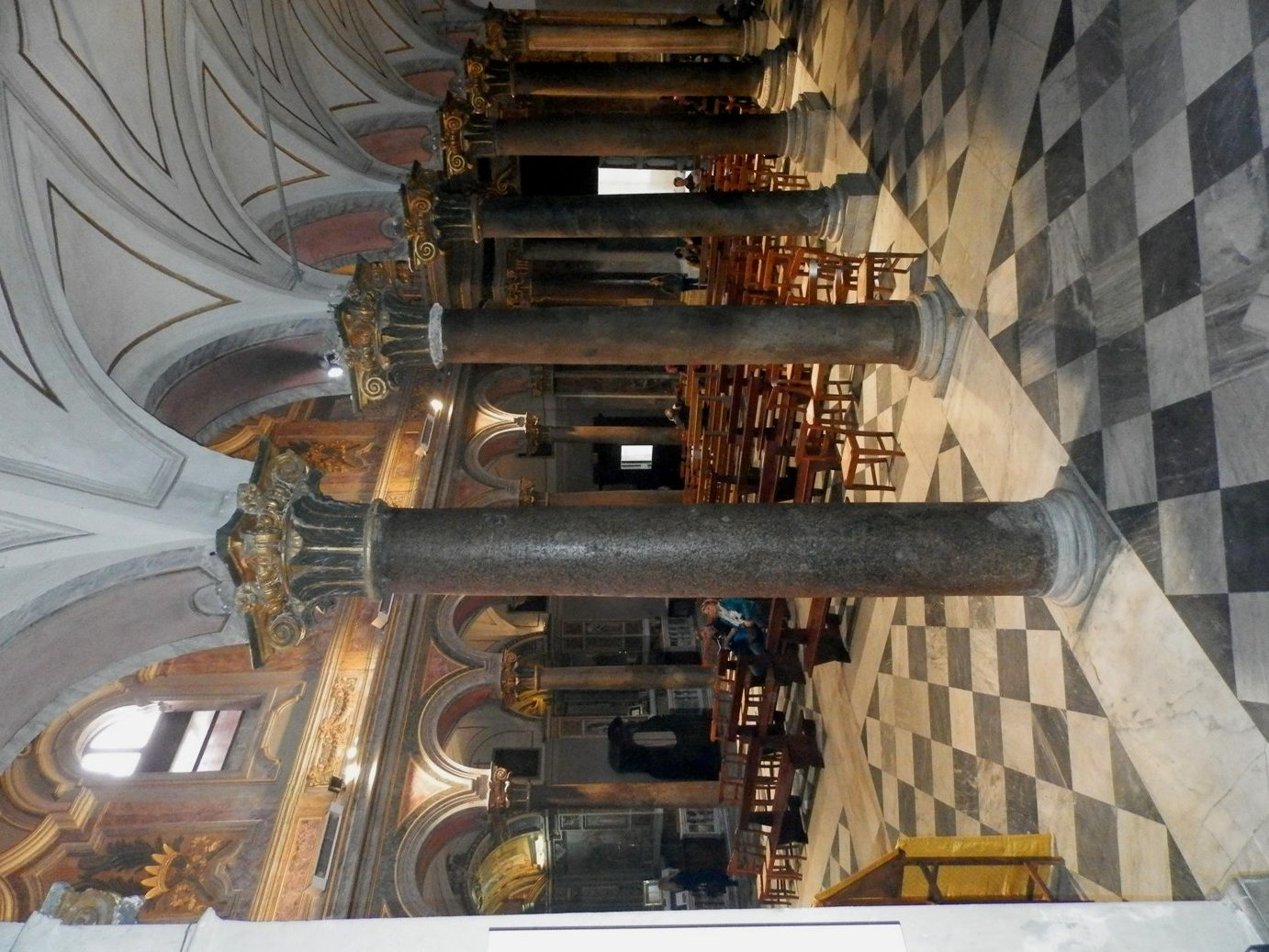 San%20Bartolomeo%20all%27isola_Basilica_15.JPG